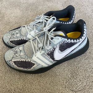 Men’s Nike Zoom Kobe Mentality ‘Cracked Pavement’